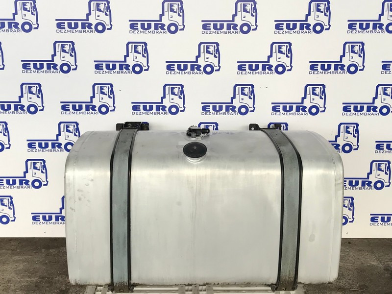 REZERVOR COMBUSTIBIL MAN TGX L=135CM l=72CM H=72CM 81.12201.6685 - Топливный бак для Грузовиков: фото 1 REZERVOR COMBUSTIBIL MAN TGX L=135CM l=72CM H=72CM 81.12201.6685 - Топливный бак для Грузовиков: фото 1