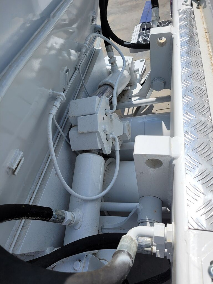 Новый Автобетононасос MERCEDES-BENZ New BMS BLP 14-09 on chassis: фото 8