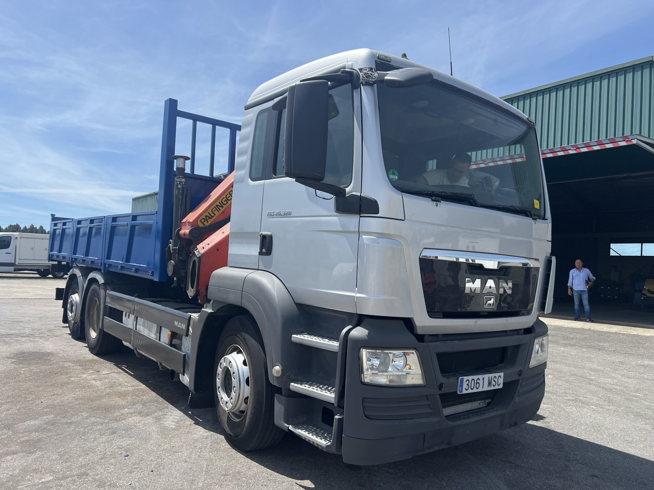 CAMION GRUA Y BASCULANTE MAN 26320 - Самосвал, Автоманипулятор: фото 4 CAMION GRUA Y BASCULANTE MAN 26320 - Самосвал, Автоманипулятор: фото 4