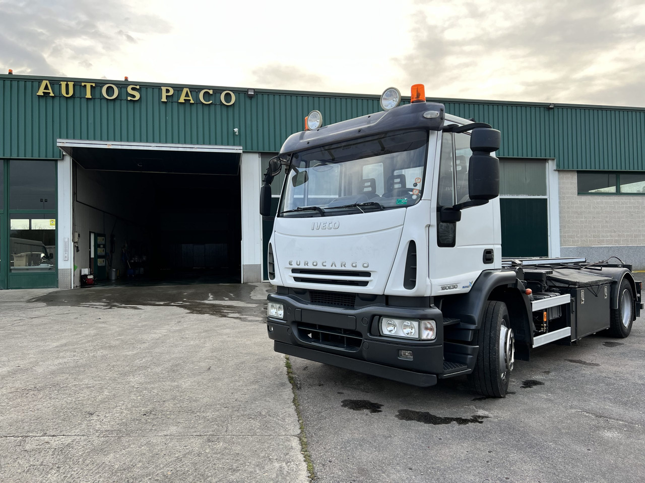 IVECO 300 EN CHASIS - Грузовик-шасси: фото 3 IVECO 300 EN CHASIS - Грузовик-шасси: фото 3