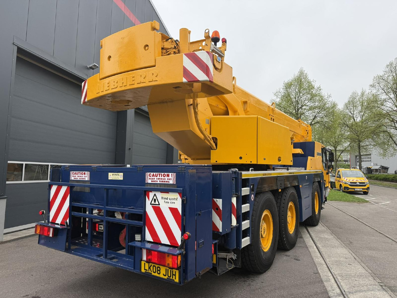 Liebherr LTM 1055-3.2 (08 - 084 745) | 6 x 6 - Мобильный кран: фото 4 Liebherr LTM 1055-3.2 (08 - 084 745) | 6 x 6 - Мобильный кран: фото 4