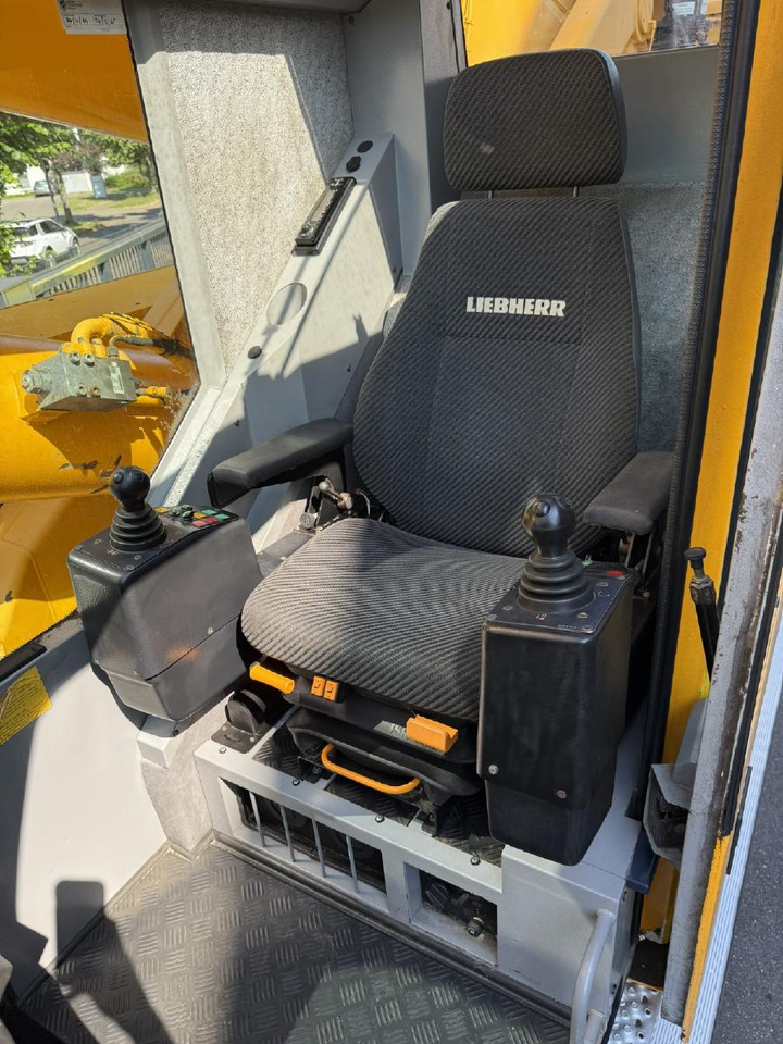 Мобильный кран Liebherr LTM 1070-4.1 (08 - 059 580): фото 24