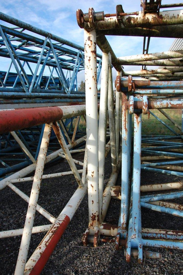 Мобильный кран Liebherr Zubehör = LTM 1800 und LG 1550 / Wippspitze 91 m: фото 30