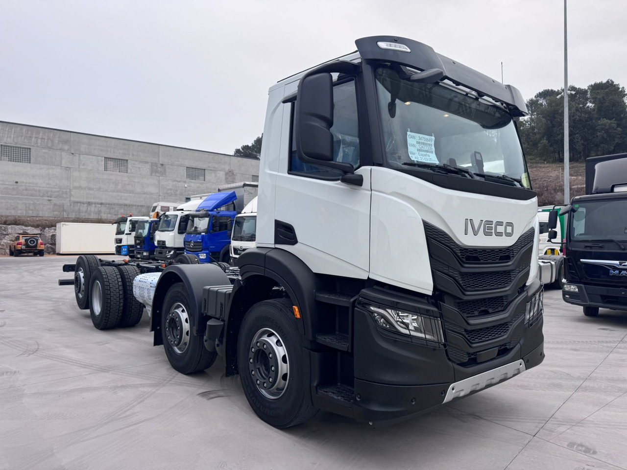 IVECO AD350X50 YPS ON X-Way E6 (Chassis) - Грузовик-шасси: фото 2 IVECO AD350X50 YPS ON X-Way E6 (Chassis) - Грузовик-шасси: фото 2