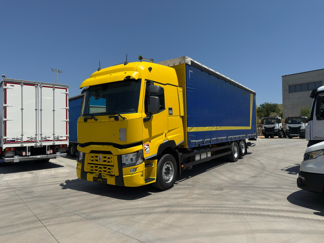 RENAULT T430 E6 (Tauliner) - Тентованный грузовик: фото 1 RENAULT T430 E6 (Tauliner) - Тентованный грузовик: фото 1