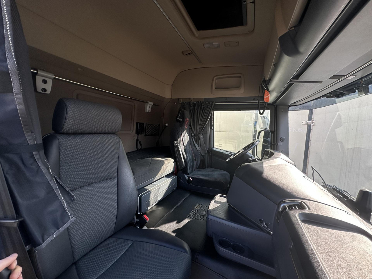 SCANIA G 410 LB4x2MNB - Грузовик-шасси: фото 2 SCANIA G 410 LB4x2MNB - Грузовик-шасси: фото 2
