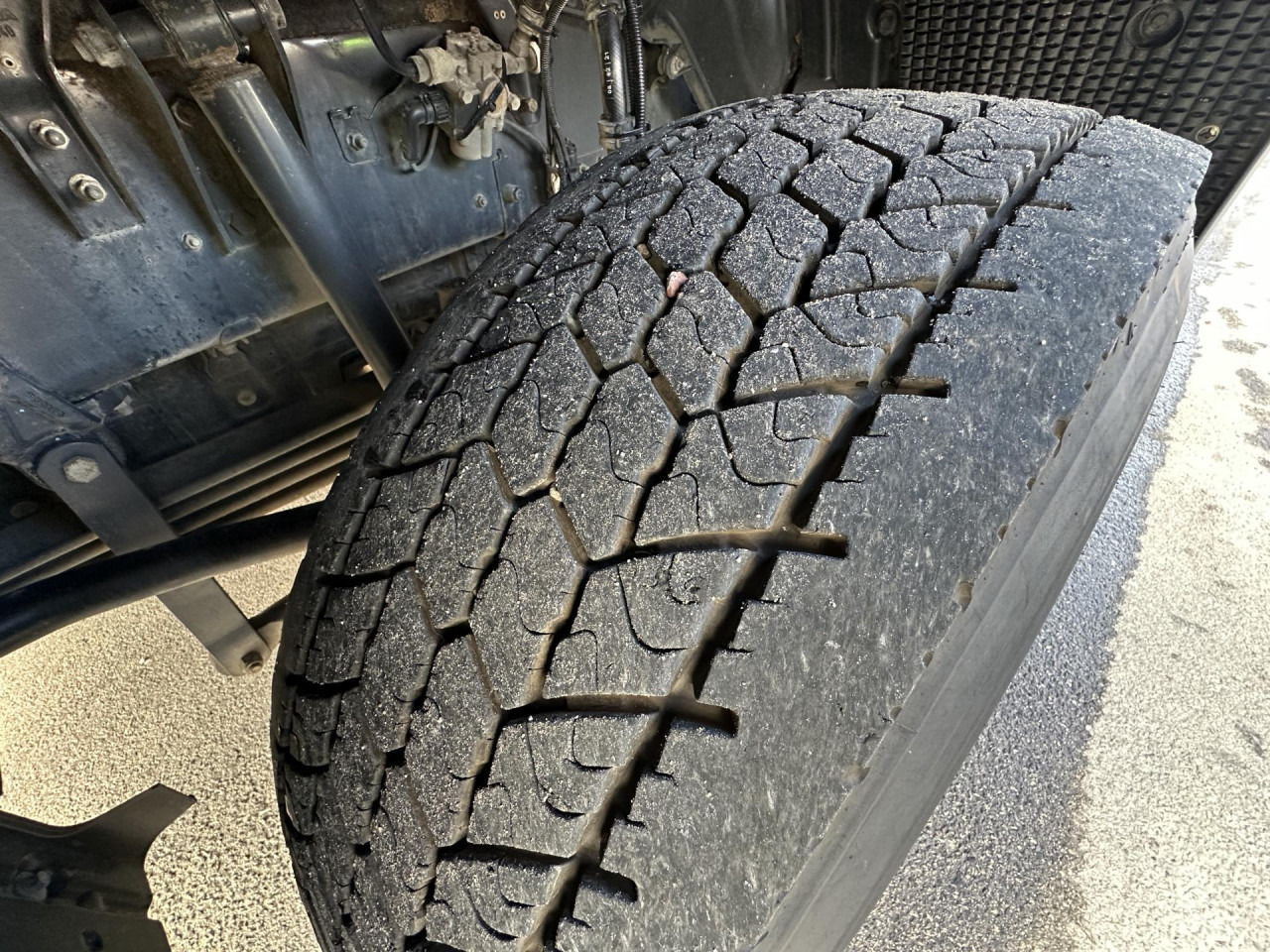 Грузовик-контейнеровоз/ Сменный кузов SCANIA R 450 B6x4HA: фото 6