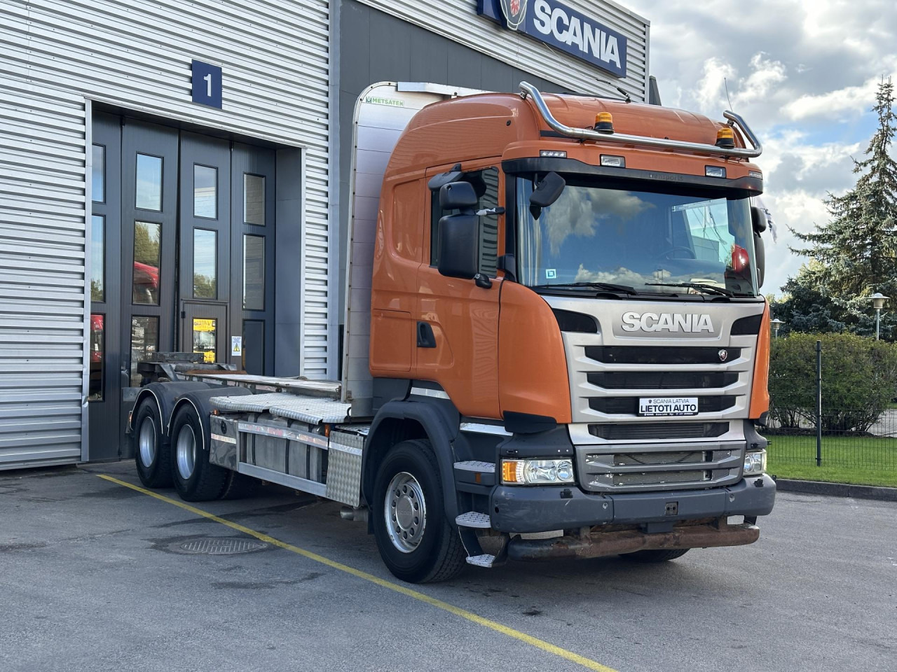 SCANIA R 450 CB6x4HHZ - Грузовик-шасси: фото 1 SCANIA R 450 CB6x4HHZ - Грузовик-шасси: фото 1