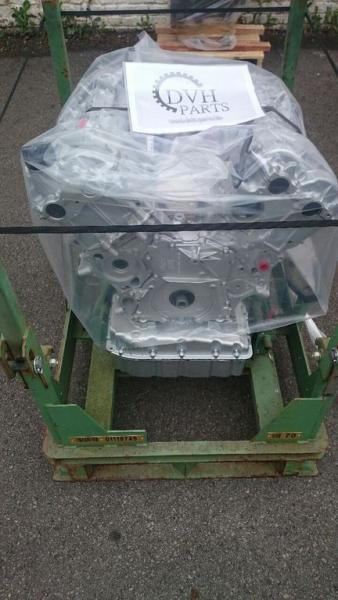 Nc Moteur MERCEDES-BENZ OM642.896 pour minibus MERCEDES-BENZ SPRINTER, OM 642 896 neuf - Двигатель для Микроавтобусов: фото 1 Nc Moteur MERCEDES-BENZ OM642.896 pour minibus MERCEDES-BENZ SPRINTER, OM 642 896 neuf - Двигатель для Микроавтобусов: фото 1