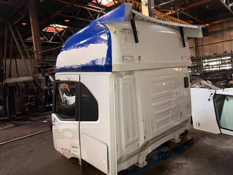 Iveco S-WAY 2022 - Кабина и интерьер: фото 3 Iveco S-WAY 2022 - Кабина и интерьер: фото 3