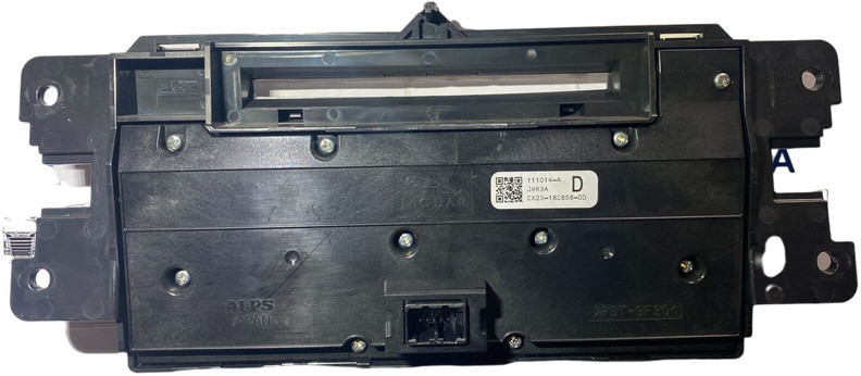 Jaguar XF250 - Приборная панель: фото 2 Jaguar XF250 - Приборная панель: фото 2