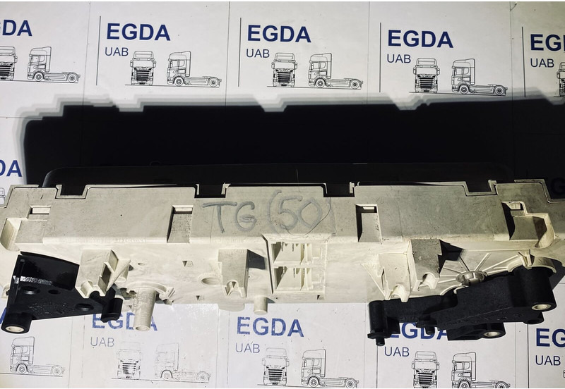 MAN BEHR - Приборная панель: фото 3 MAN BEHR - Приборная панель: фото 3