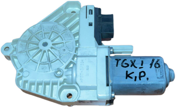 MAN - Стеклоподъёмник: фото 3 MAN - Стеклоподъёмник: фото 3