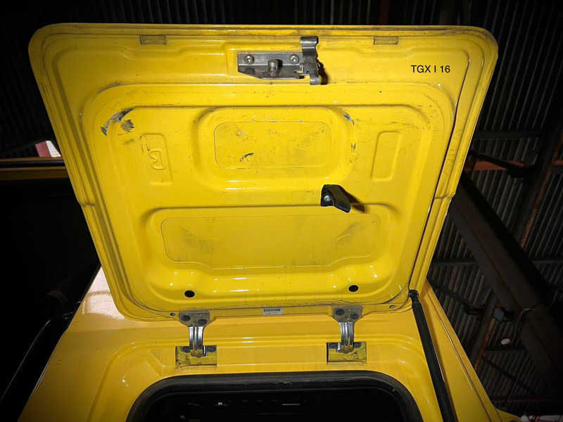 MAN Right side - Кабина и интерьер: фото 2 MAN Right side - Кабина и интерьер: фото 2