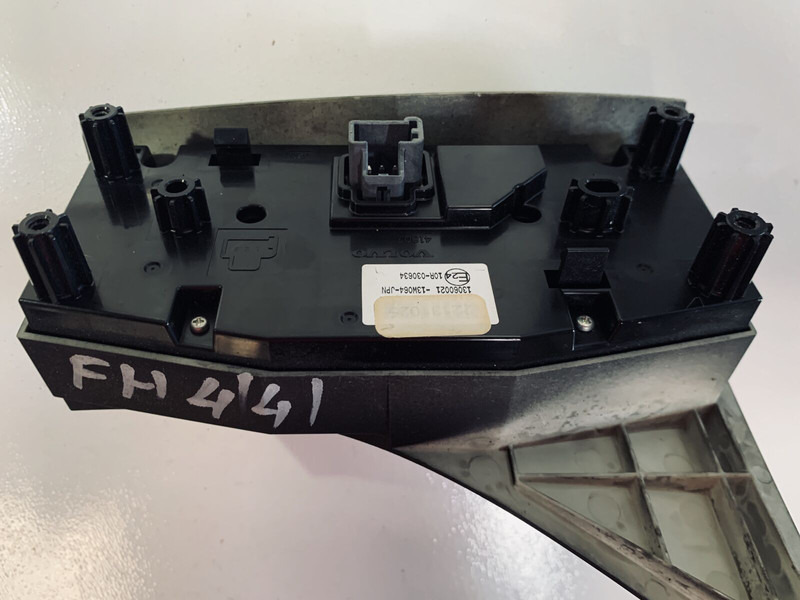 Volvo FH - Приборная панель: фото 2 Volvo FH - Приборная панель: фото 2