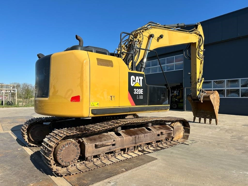 CAT 320 E - Гусеничный экскаватор: фото 4 CAT 320 E - Гусеничный экскаватор: фото 4