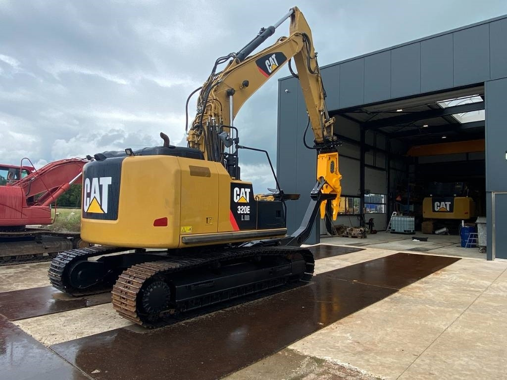 CAT 320 EL LR CAR DISMANTLER - Экскаватор для демонтажных работ: фото 4 CAT 320 EL LR CAR DISMANTLER - Экскаватор для демонтажных работ: фото 4