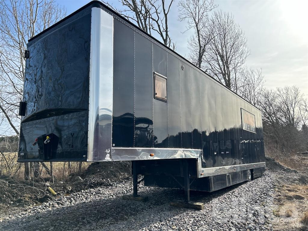 10 SLV - Полуприцеп-фургон: фото 2 10 SLV - Полуприцеп-фургон: фото 2