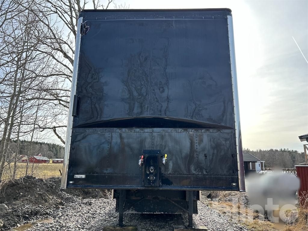 10 SLV - Полуприцеп-фургон: фото 4 10 SLV - Полуприцеп-фургон: фото 4