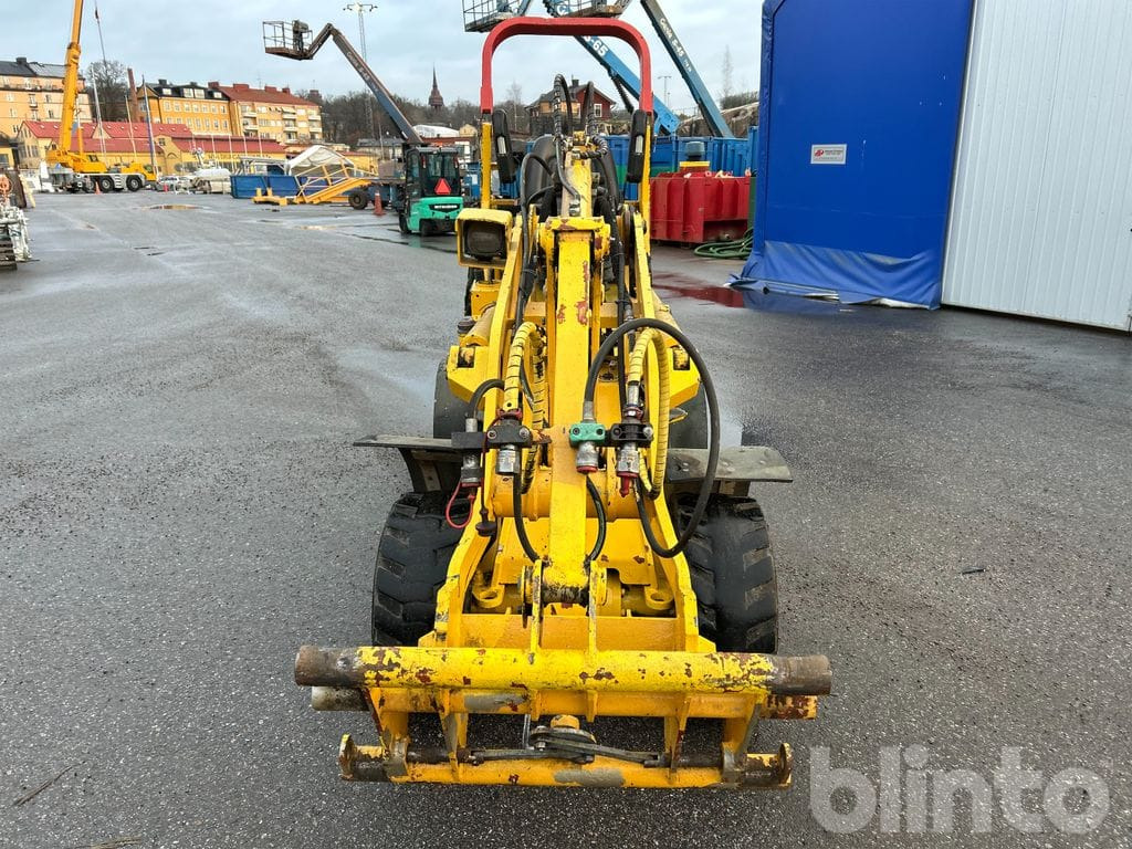 Abelco ZL80 - Мини-погрузчик с бортовым поворотом: фото 2 Abelco ZL80 - Мини-погрузчик с бортовым поворотом: фото 2