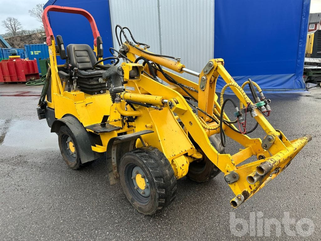 Abelco ZL80 - Мини-погрузчик с бортовым поворотом: фото 3 Abelco ZL80 - Мини-погрузчик с бортовым поворотом: фото 3