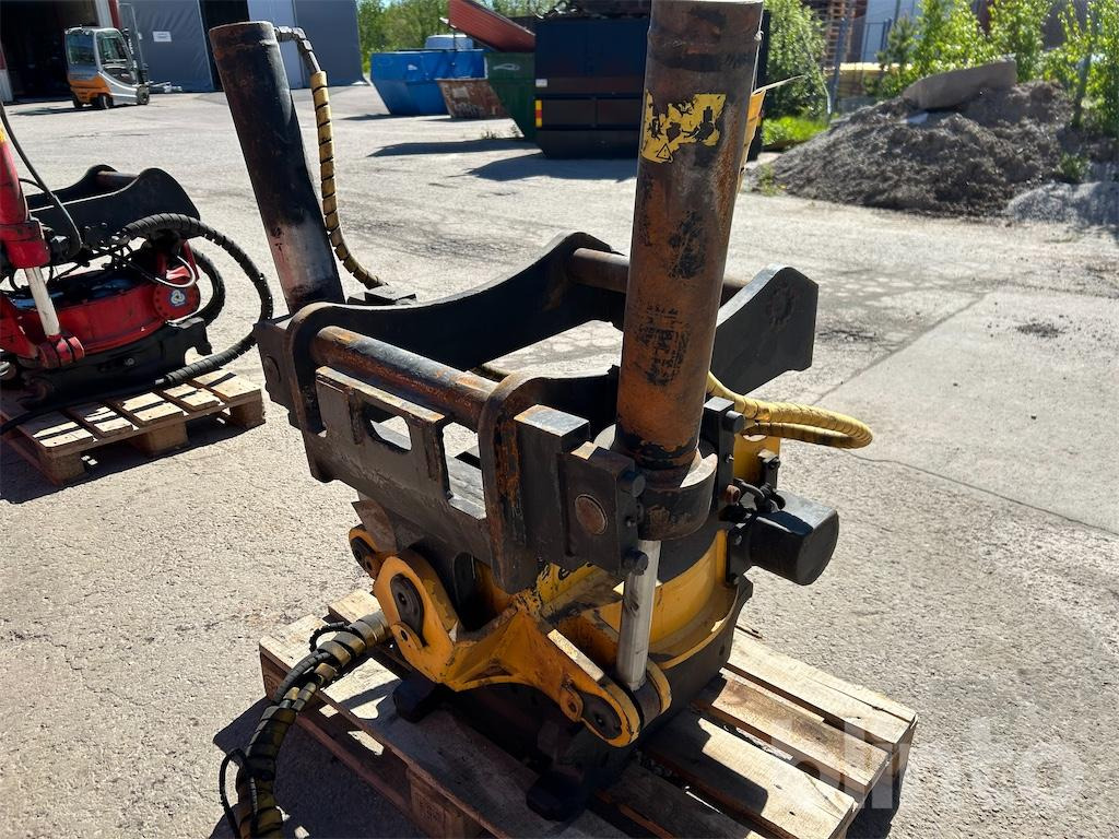 Engcon EC30 - Тилтротатор: фото 4 Engcon EC30 - Тилтротатор: фото 4