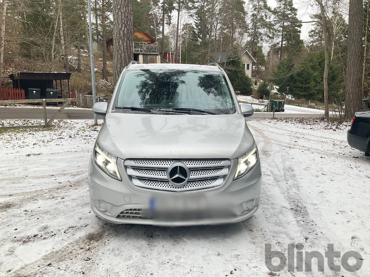 MERCEDES-BENZ 119 4x4 - Фургон: фото 4 MERCEDES-BENZ 119 4x4 - Фургон: фото 4