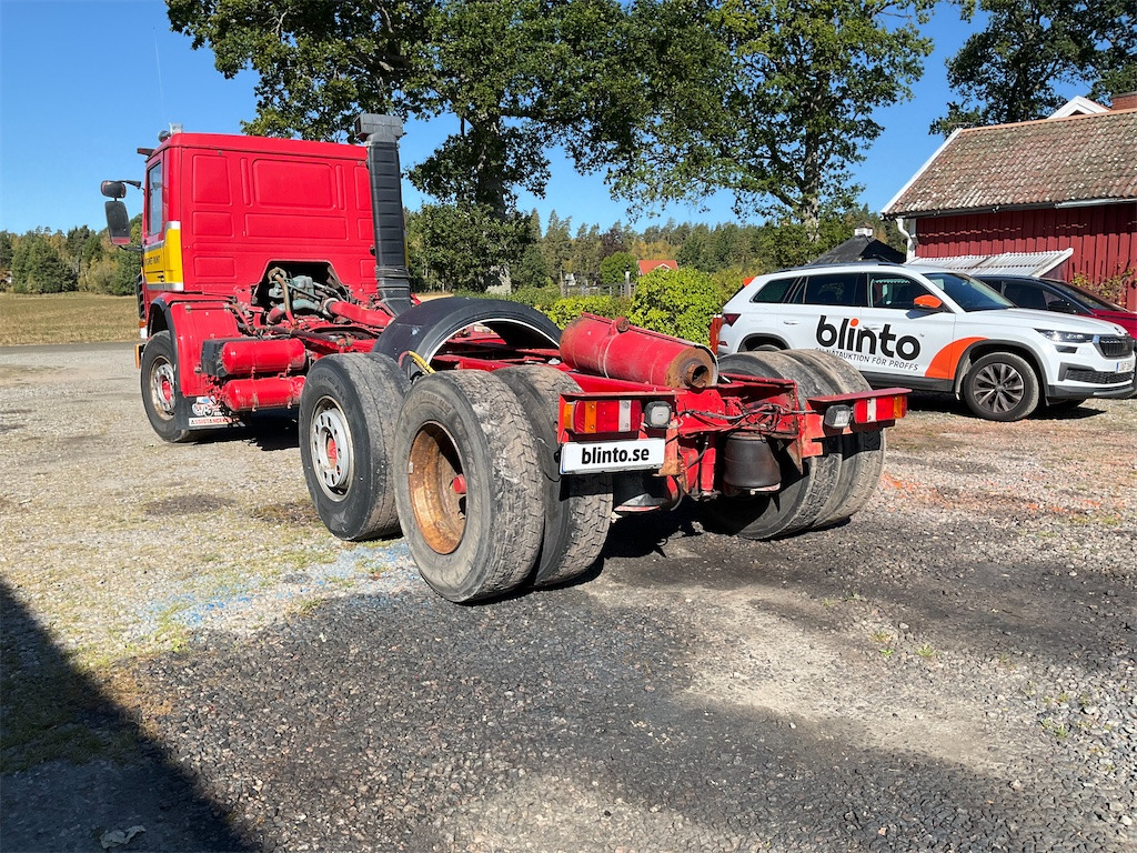 SCANIA P93ML 6X2/4L - Грузовик: фото 2 SCANIA P93ML 6X2/4L - Грузовик: фото 2
