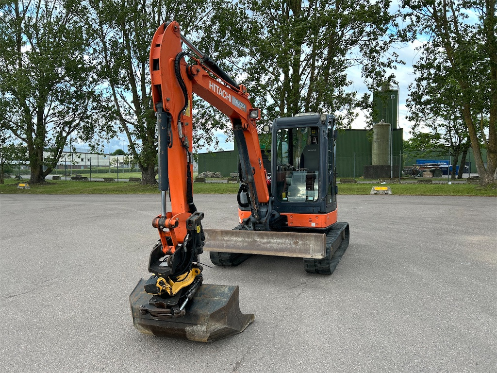 Hitachi Z52U - Мини-экскаватор: фото 2 Hitachi Z52U - Мини-экскаватор: фото 2