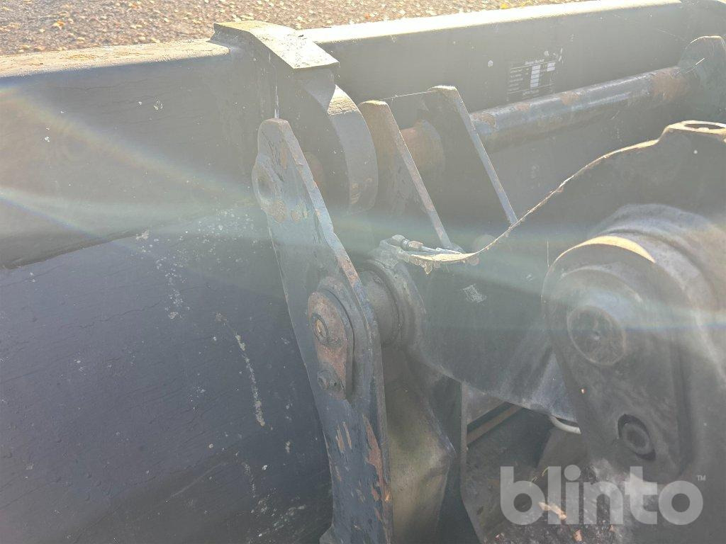 Экскаватор-погрузчик Huddig 1160 D: фото 18 Экскаватор-погрузчик Huddig 1160 D: фото 18