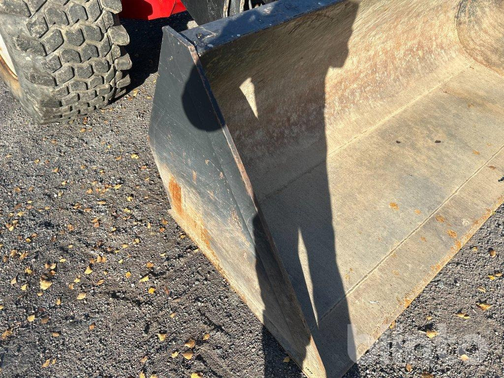 Экскаватор-погрузчик Huddig 1160 D: фото 29 Экскаватор-погрузчик Huddig 1160 D: фото 29