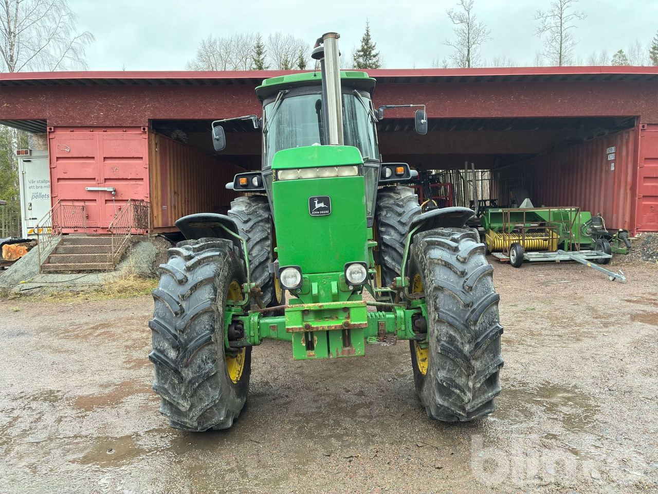 J. DEERE 4250 4WD - Трактор: фото 2 J. DEERE 4250 4WD - Трактор: фото 2