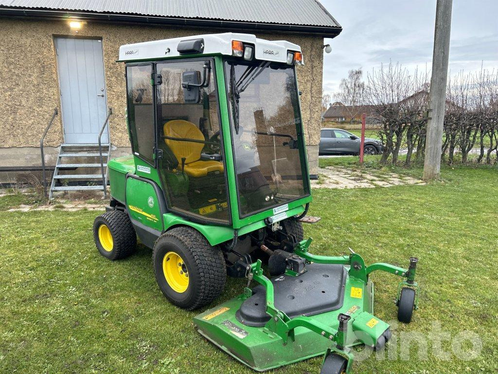 John Deere 1565 Series II 4WD - Газонокосилка: фото 3 John Deere 1565 Series II 4WD - Газонокосилка: фото 3
