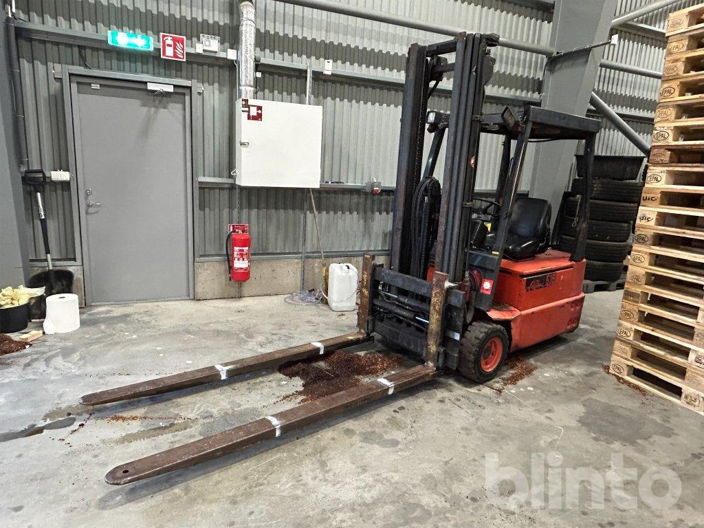 Linde E15 S - Вилочный погрузчик: фото 3 Linde E15 S - Вилочный погрузчик: фото 3