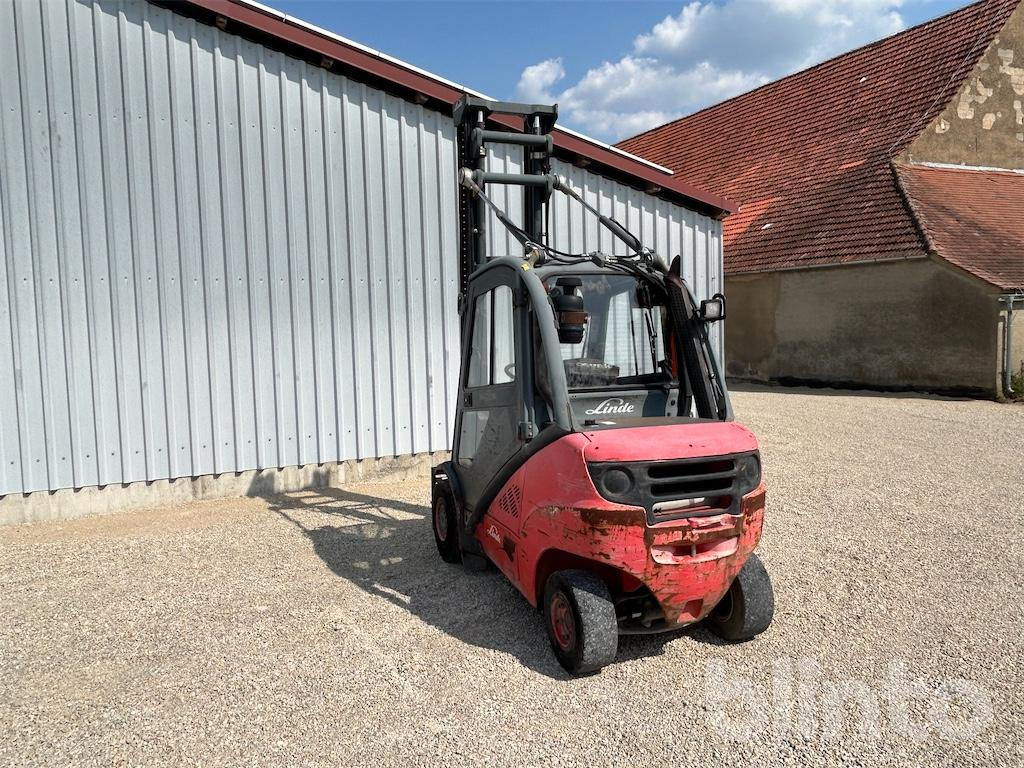 Linde H30D-01 (2012) - Вилочный погрузчик: фото 4 Linde H30D-01 (2012) - Вилочный погрузчик: фото 4