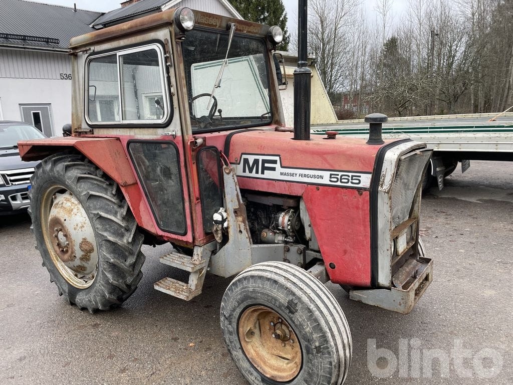 Massey Ferguson 565 - Трактор: фото 5 Massey Ferguson 565 - Трактор: фото 5