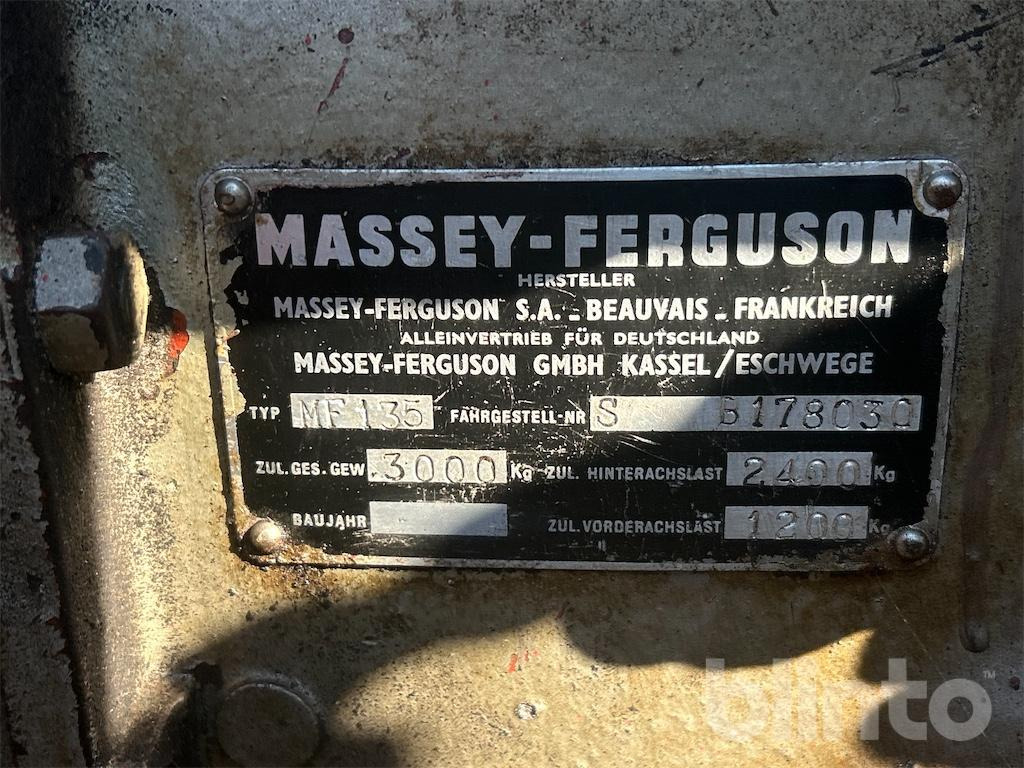 Massey-Ferguson MF 135 (1970) - Трактор: фото 5 Massey-Ferguson MF 135 (1970) - Трактор: фото 5