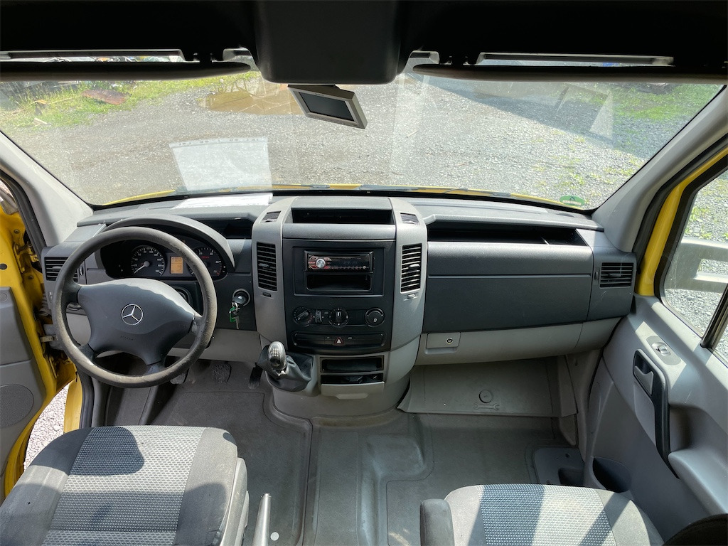 Торговый грузовик Mercedes Benz Sprinter: фото 22