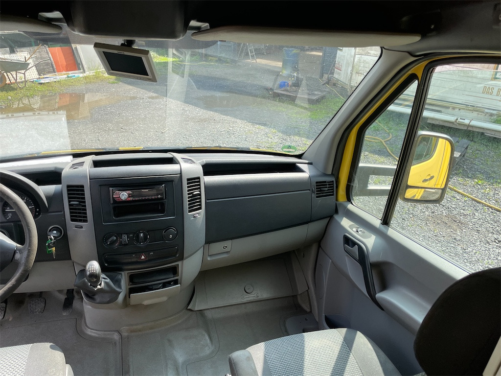 Торговый грузовик Mercedes Benz Sprinter: фото 29