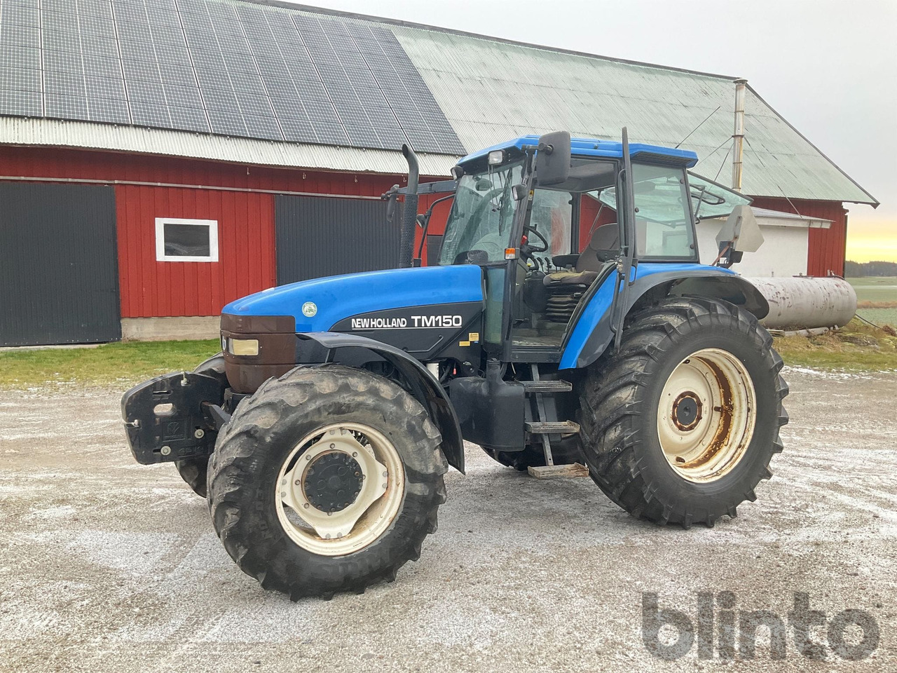 Трактор NEW HOLLAND TM150 4WD: фото 7