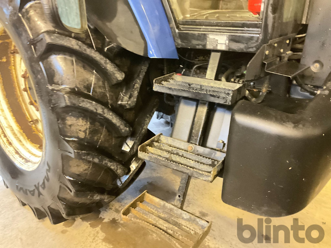 Трактор NEW HOLLAND TM150 4WD: фото 25