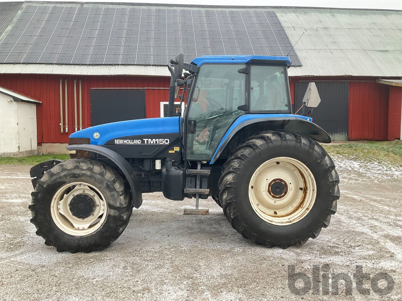 Трактор NEW HOLLAND TM150 4WD: фото 8