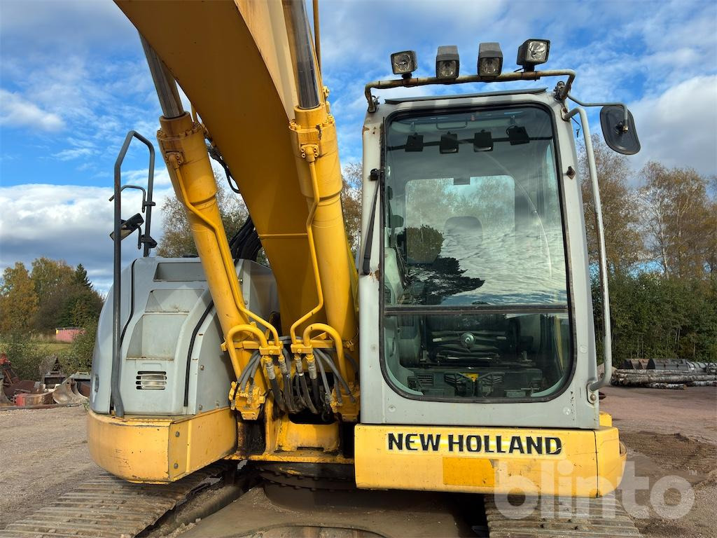 New Holland - Гусеничный экскаватор: фото 1 New Holland - Гусеничный экскаватор: фото 1