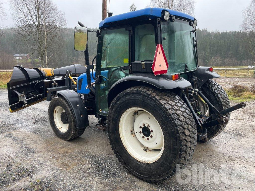New Holland Tn75da - Трактор: фото 2 New Holland Tn75da - Трактор: фото 2