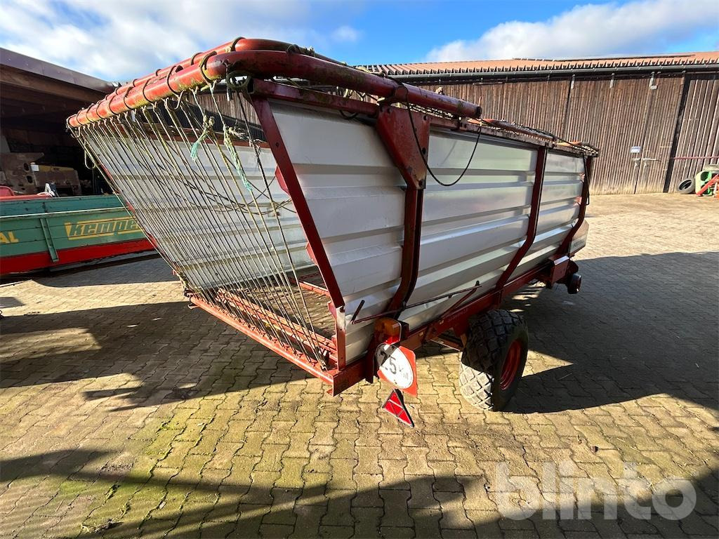 Pöttinger HIT 1 LW 12 (1979) - Самозагружающийся прицеп: фото 3 Pöttinger HIT 1 LW 12 (1979) - Самозагружающийся прицеп: фото 3