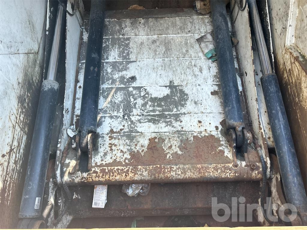 Мусоровоз SCANIA P94DB4X2LA230: фото 34