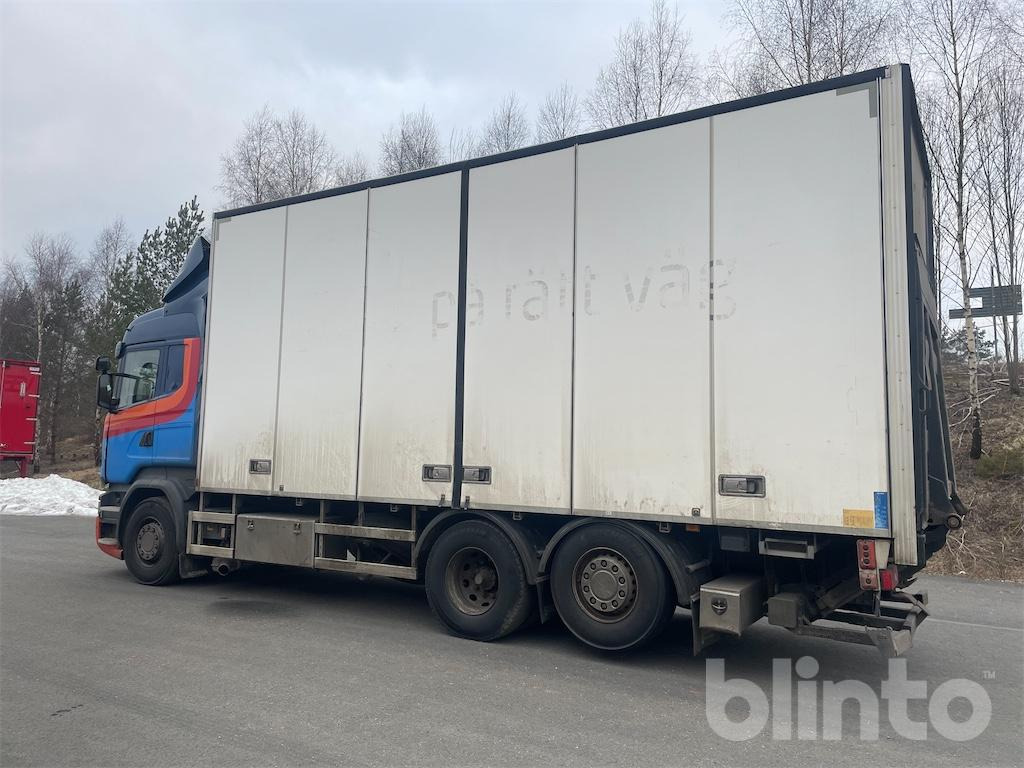 SCANIA R490 LB6X2*4MNB - Грузовик с закрытым кузовом: фото 4 SCANIA R490 LB6X2*4MNB - Грузовик с закрытым кузовом: фото 4