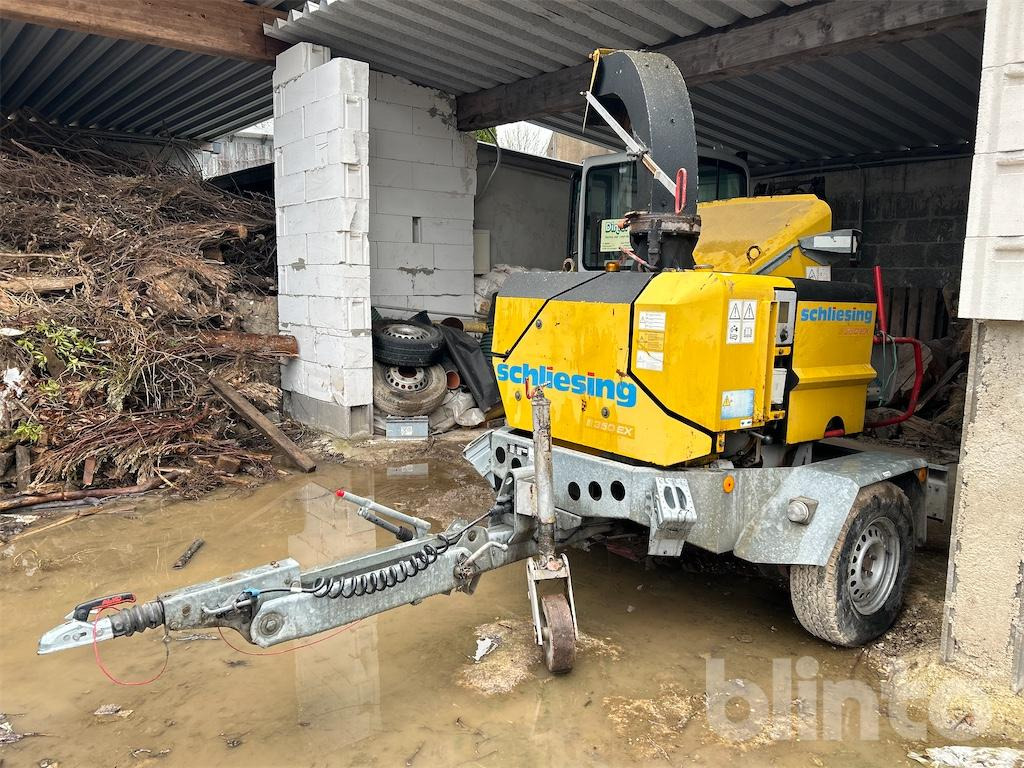 Schliesing Häckseln 350EXF (2007) - Измельчитель древесины: фото 1 Schliesing Häckseln 350EXF (2007) - Измельчитель древесины: фото 1