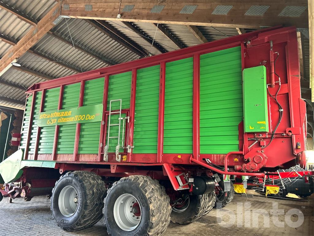 Strautmann Giga Vitesse 4 DO Duo Plus (2009) - Самозагружающийся прицеп: фото 2 Strautmann Giga Vitesse 4 DO Duo Plus (2009) - Самозагружающийся прицеп: фото 2