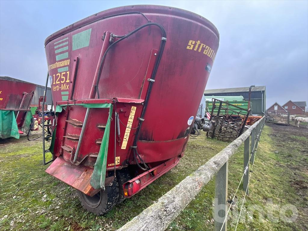 Strautmann Verti-Mix 1251 (2017) - Кормораздатчик: фото 4 Strautmann Verti-Mix 1251 (2017) - Кормораздатчик: фото 4